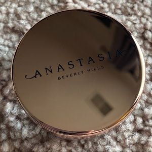 NEW Anastasia Beverly Hills Brow Freeze